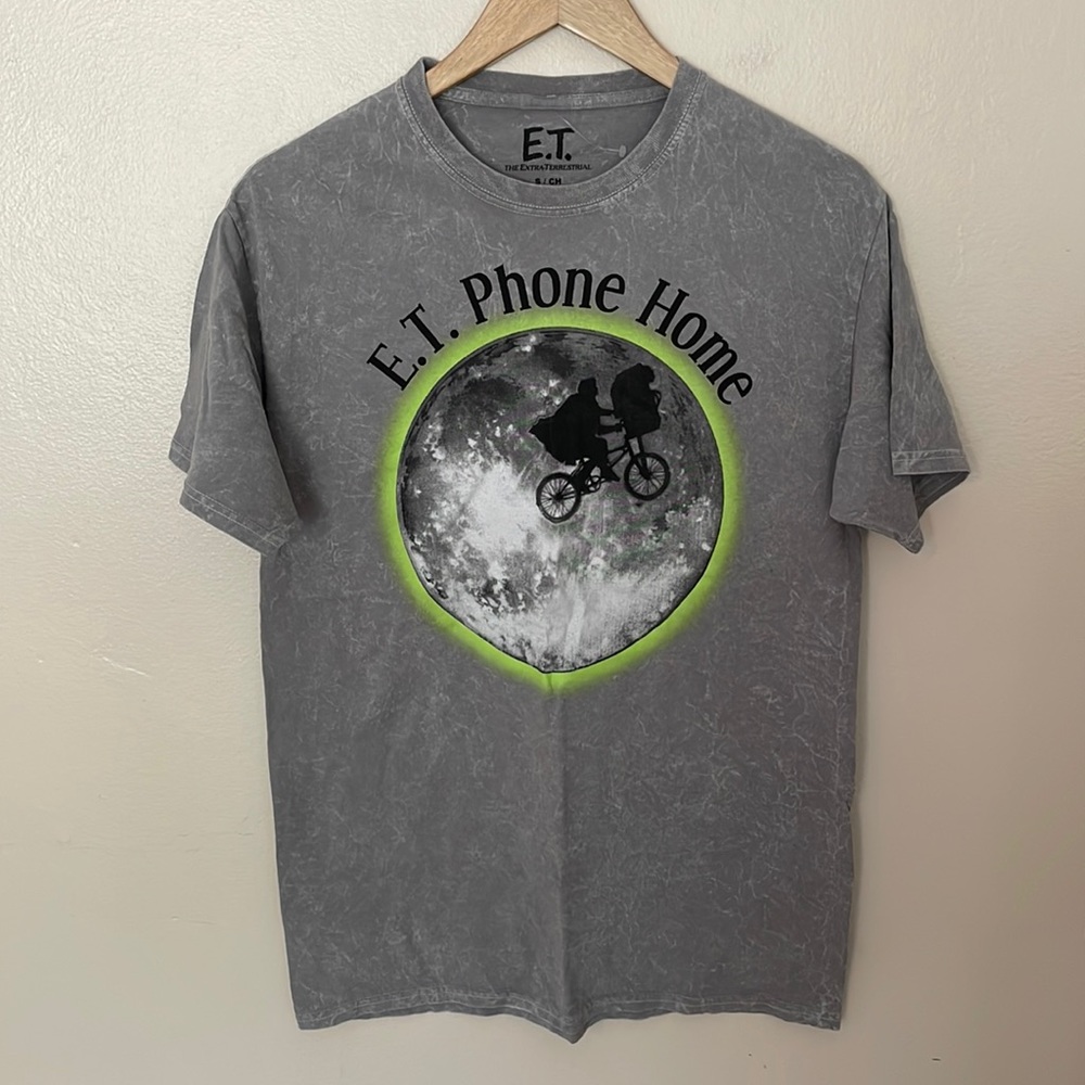NWOT E.T. Phone Home Tee. Small